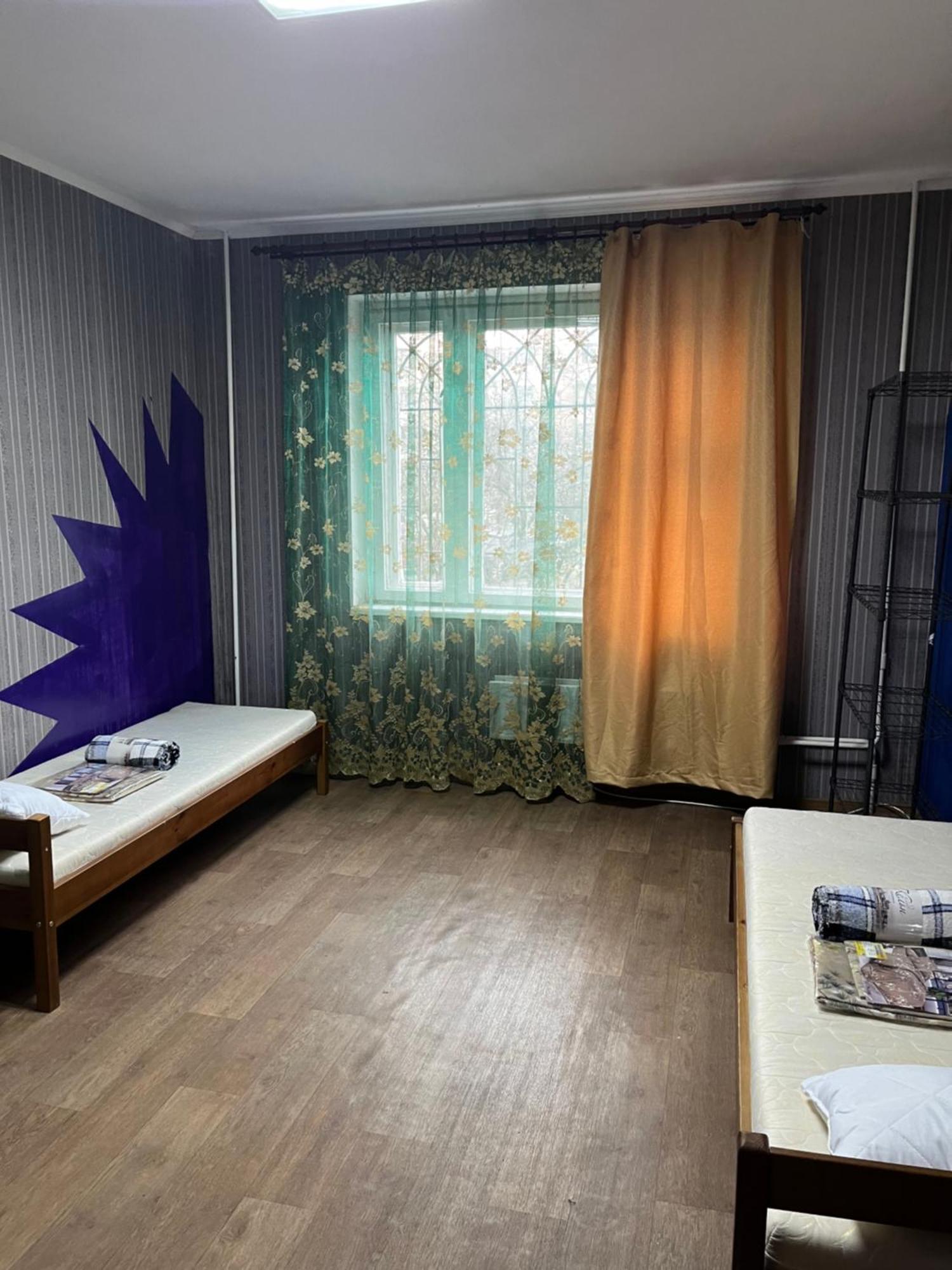 Ararat-Poznyaki Hostel Kiev Esterno foto