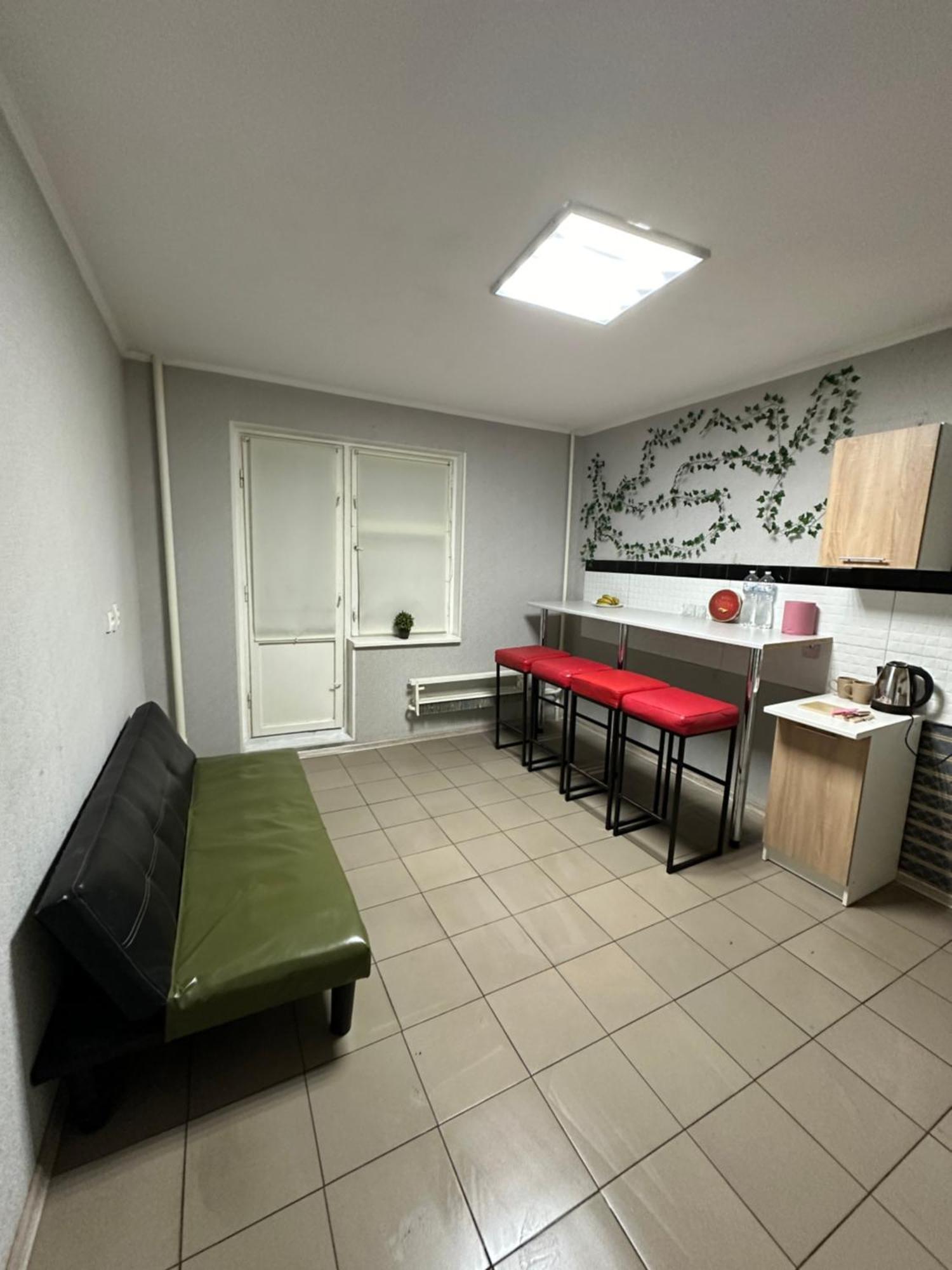 Ararat-Poznyaki Hostel Kiev Esterno foto
